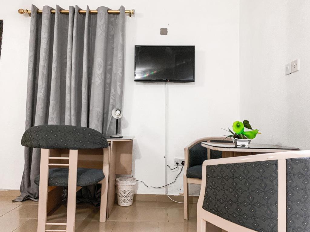 Hill View Hotel West Airport Akra Zewnętrze zdjęcie