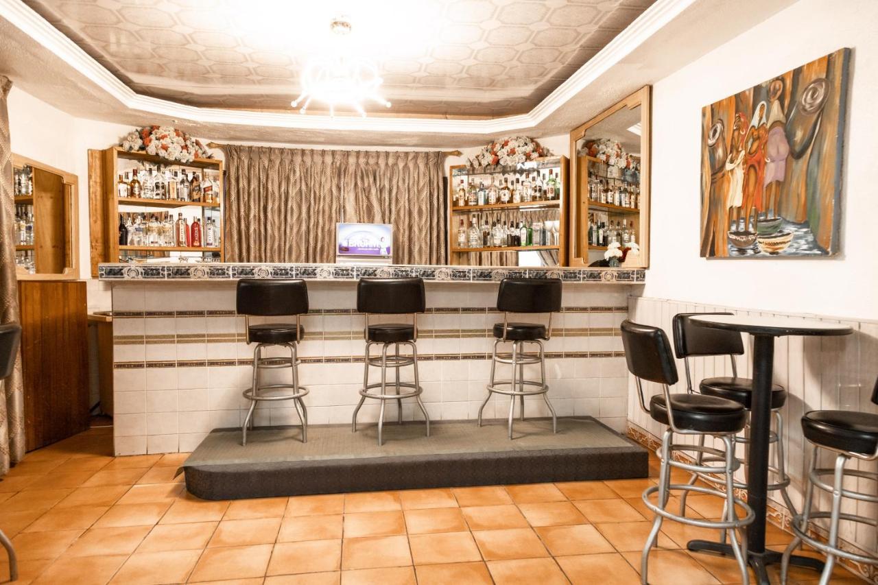 Hill View Hotel West Airport Akra Zewnętrze zdjęcie